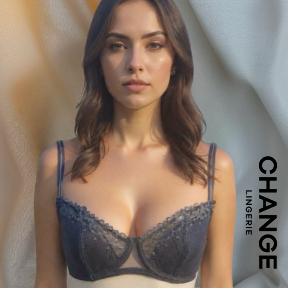 CHANGE Women's Black Lace Bra